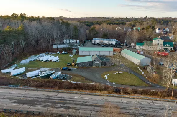 Newcastle, ME 04553,15 Hall ST