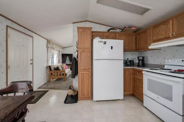 Kittery, ME 03904,12 Blackberry PL