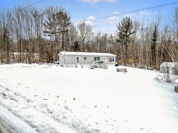 Oakland, ME 04963,28 South Greenridge HTS