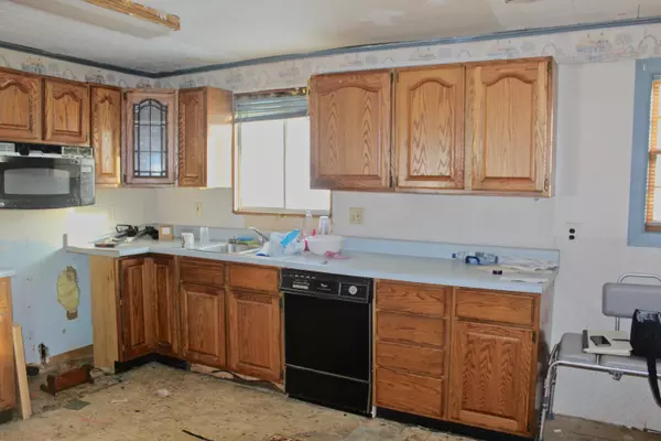 Millinocket, ME 04462,79 Eastland AVE