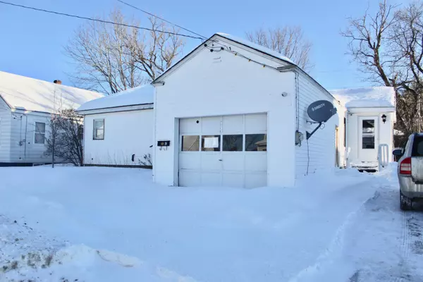 Millinocket, ME 04462,79 Eastland AVE