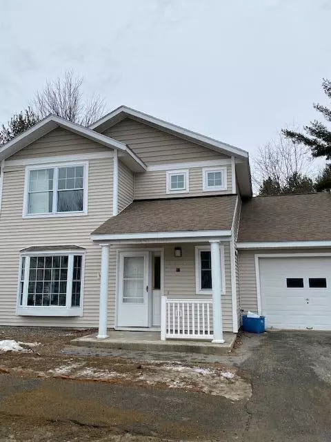 Brunswick, ME 04011,17 Chickadee CIR #17