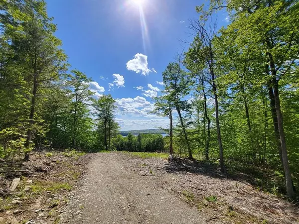 Mount Vernon, ME 04352,462 Ithiel Gordon RD