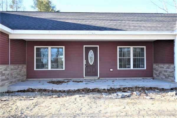 Eddington, ME 04428,120 Comins LN