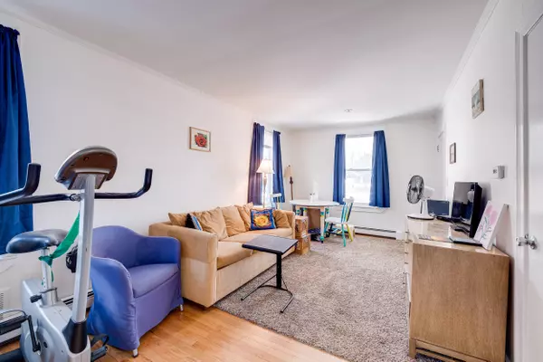 South Portland, ME 04106,39 Cumberland RD