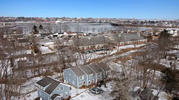 2 Bennett ST #3, South Portland, ME 04106