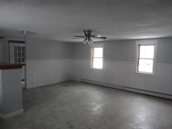 Newport, ME 04953,25 Pine ST