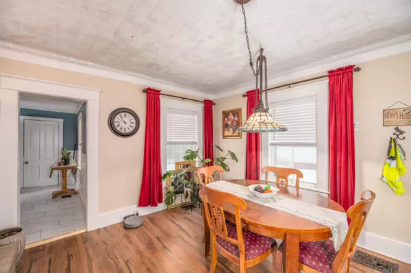 Gardiner, ME 04345,19 Clinton ST