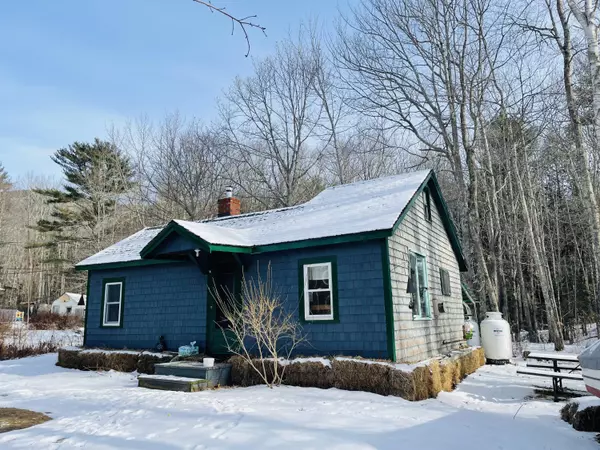 355 Turnpike DR, Camden, ME 04843