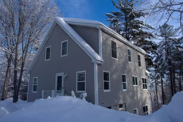 Waterford, ME 04088,3 Saunders DR