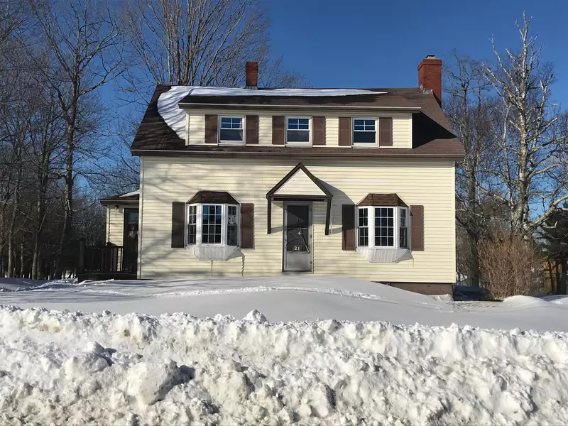 21 High Street ST, Machias, ME 04654