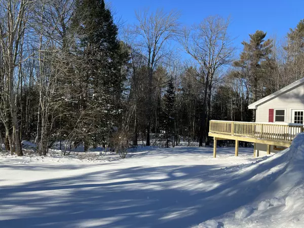 Topsham, ME 04086,218 Middlesex RD