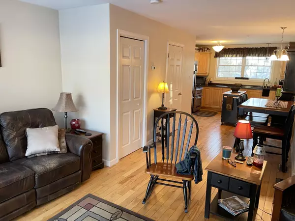 Presque Isle, ME 04769,13 Oak ST #10