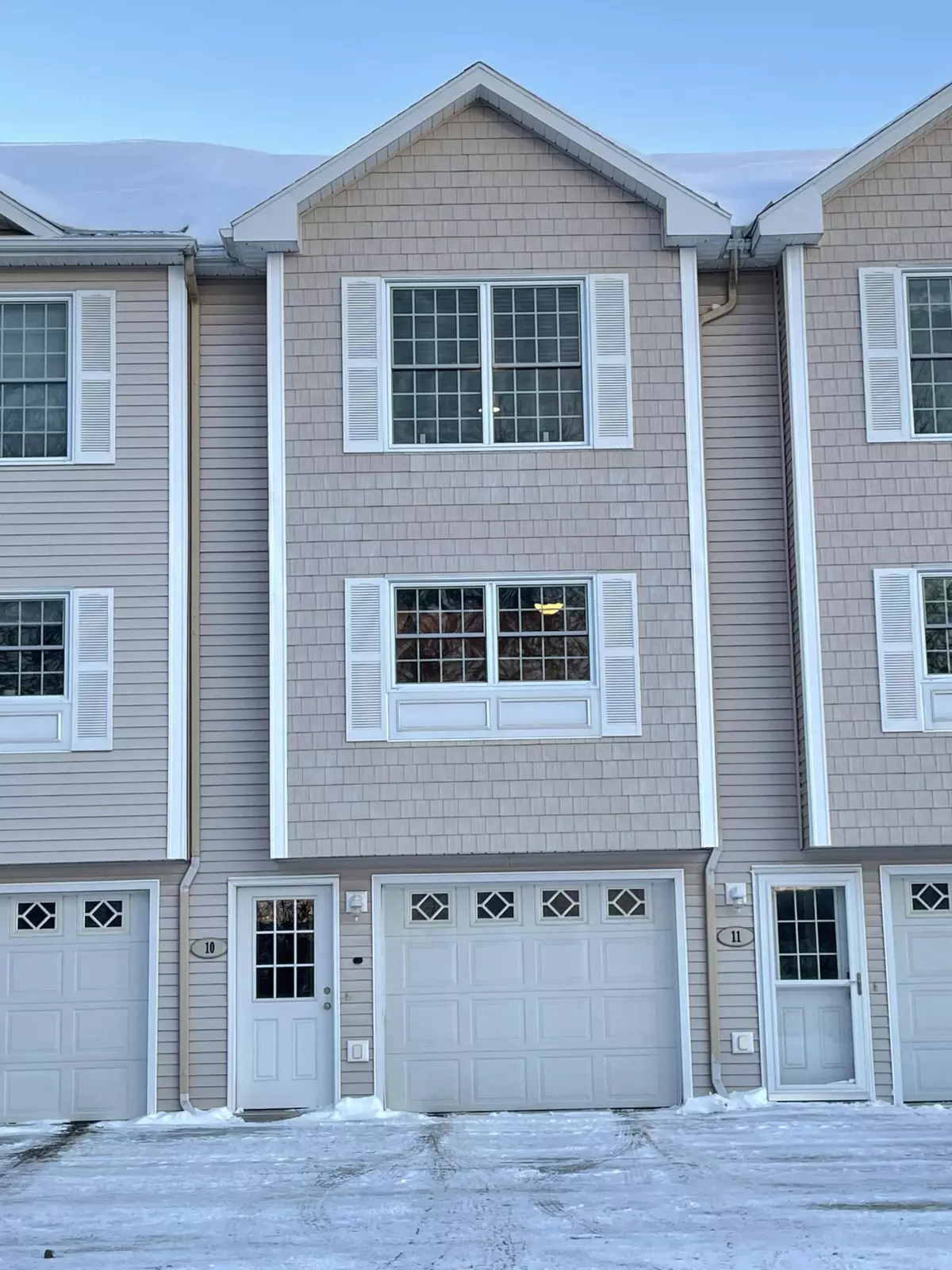 Presque Isle, ME 04769,13 Oak ST #10