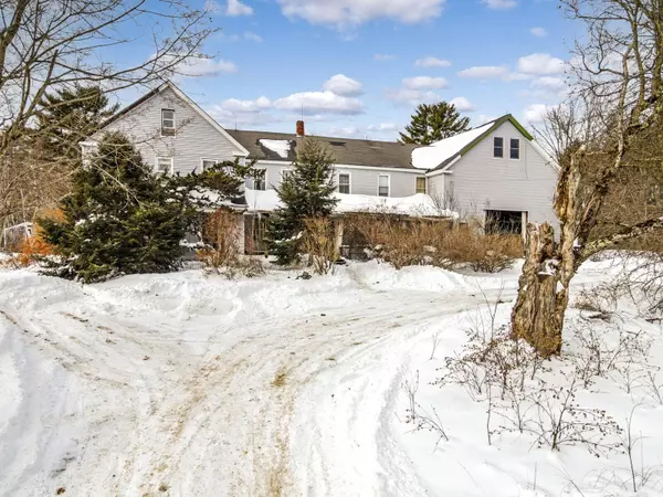 751 Coopers Mills RD, Windsor, ME 04363