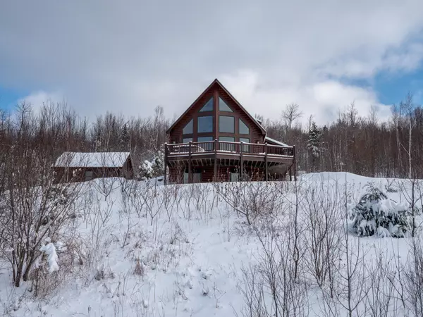 152 Glades View AVE, Newry, ME 04261