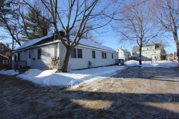 Auburn, ME 04210,232 Turner ST