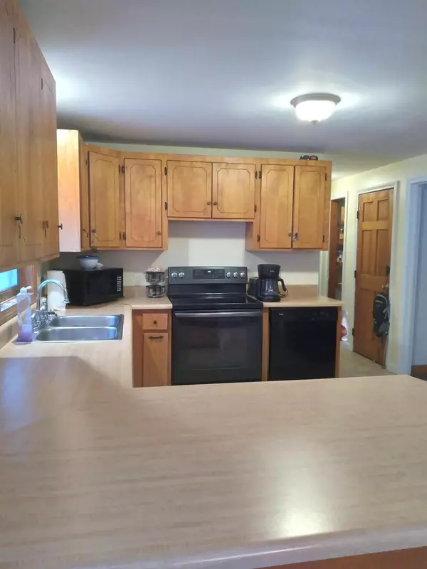 Baldwin, ME 04091,23 Graffam RD