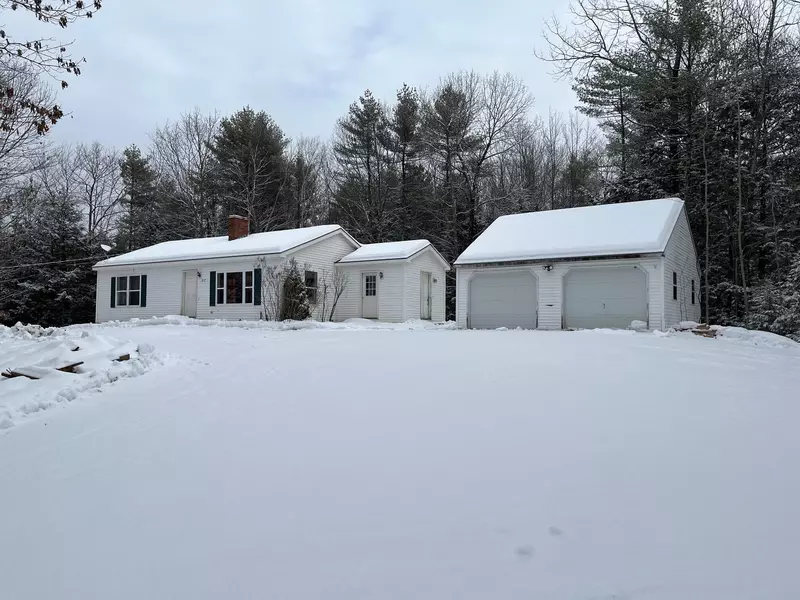 317 Center RD, Gray, ME 04039