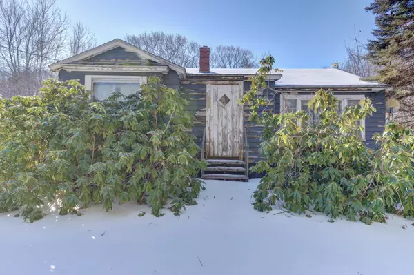Kennebunk, ME 04043,29 Old Port RD
