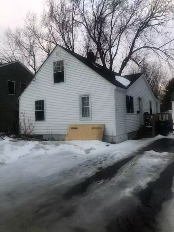 Westbrook, ME 04092,14 Everett ST