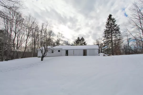 Newburgh, ME 04444,2966 Kennebec RD