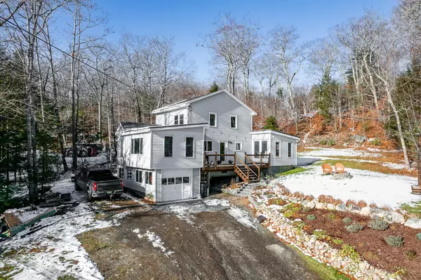 22 Dam RD, Orrington, ME 04474