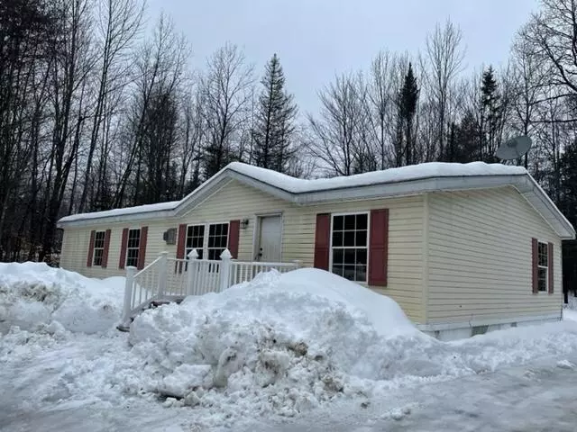 110 Ella Gerald RD, Canaan, ME 04924