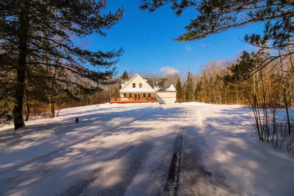 Hampden, ME 04444,220 Patterson RD