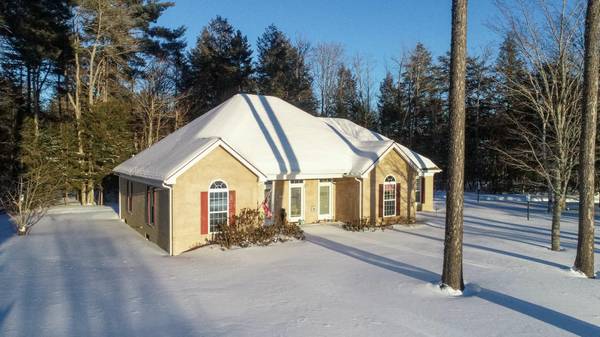 280 Morgan LN, Millinocket, ME 04462