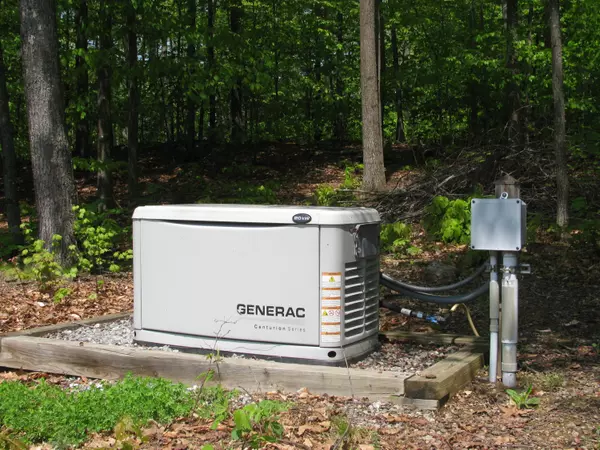 Hartford, ME 04220,283 Darrington RD