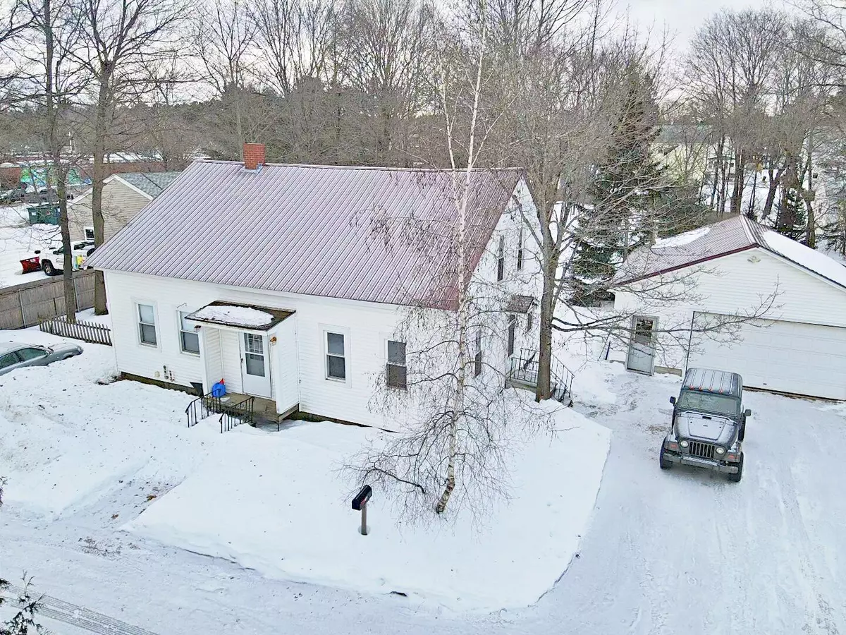 Old Town, ME 04468,393 Main ST