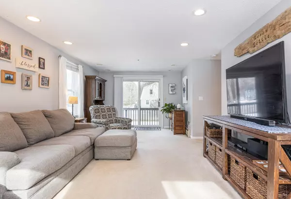 Brunswick, ME 04011,12 Basswood RD