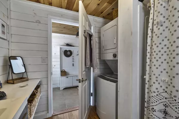 Searsmont, ME 04973,326 Woodmans Mill RD