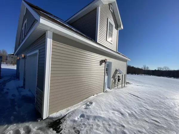 Sidney, ME 04330,14 Mia RDG