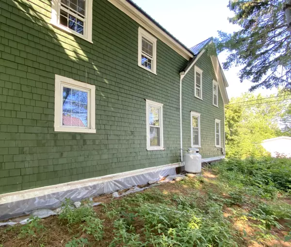 Calais, ME 04619,72 Monroe ST