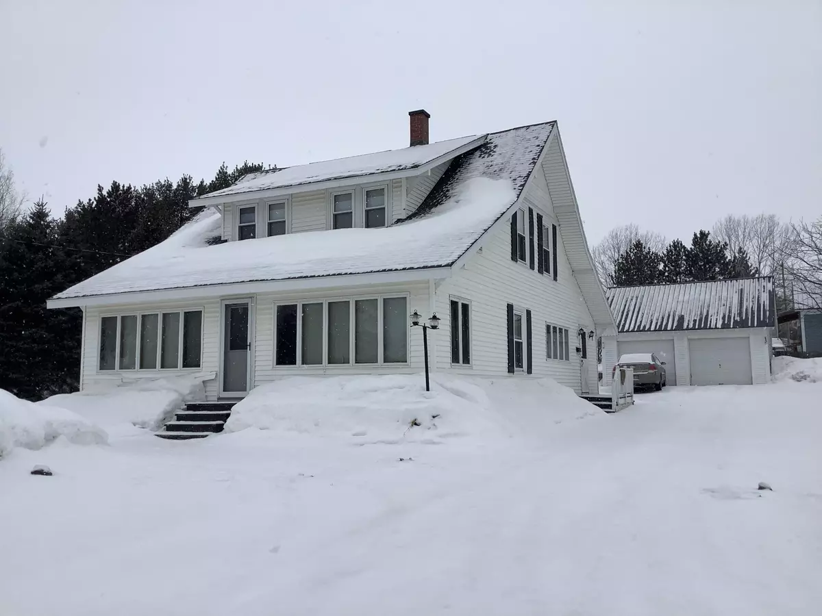 Fort Fairfield, ME 04742,16 Brookview AVE