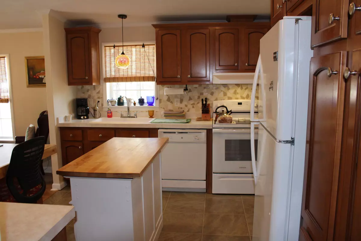 Freeport, ME 04032,36 Wardtown RD