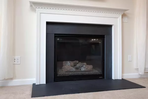 North Berwick, ME 03906,160 Elm ST