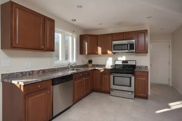 North Berwick, ME 03906,160 Elm ST