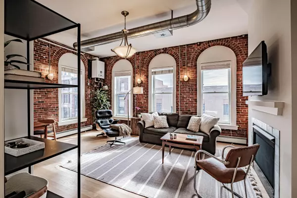 Portland, ME 04101,547 Congress ST #3B