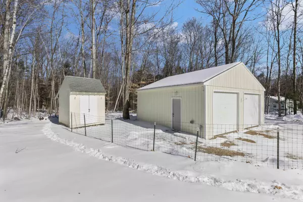 New Gloucester, ME 04260,22 Missy DR