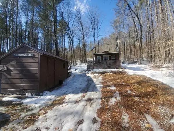 57 Fellows RD, Winthrop, ME 04364