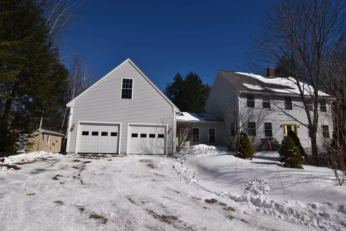 Gray, ME 04039,198 N Raymond RD