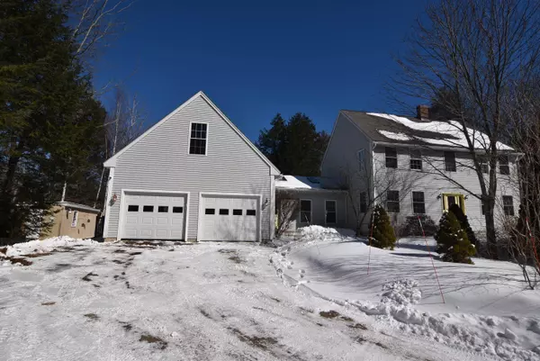 198 N Raymond RD, Gray, ME 04039