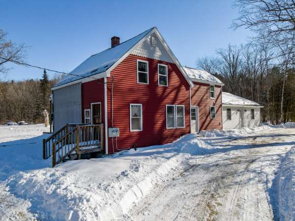 137 Cobbossee RD, Monmouth, ME 04259