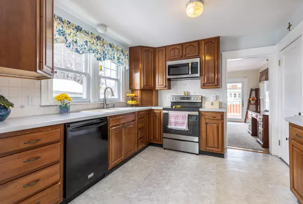 South Portland, ME 04106,5 Florence ST