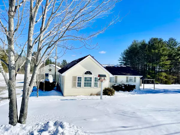 4883 Bennoch RD, Lagrange, ME 04453