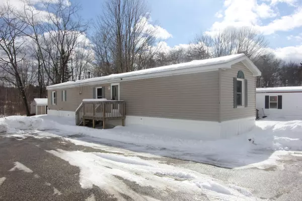 6 Sabattus Creek DR, Lisbon, ME 04250