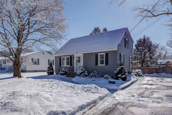 61 Alpine RD, Portland, ME 04103